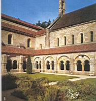 France, Fontenay, Abbaye cistercienne, Cloitre